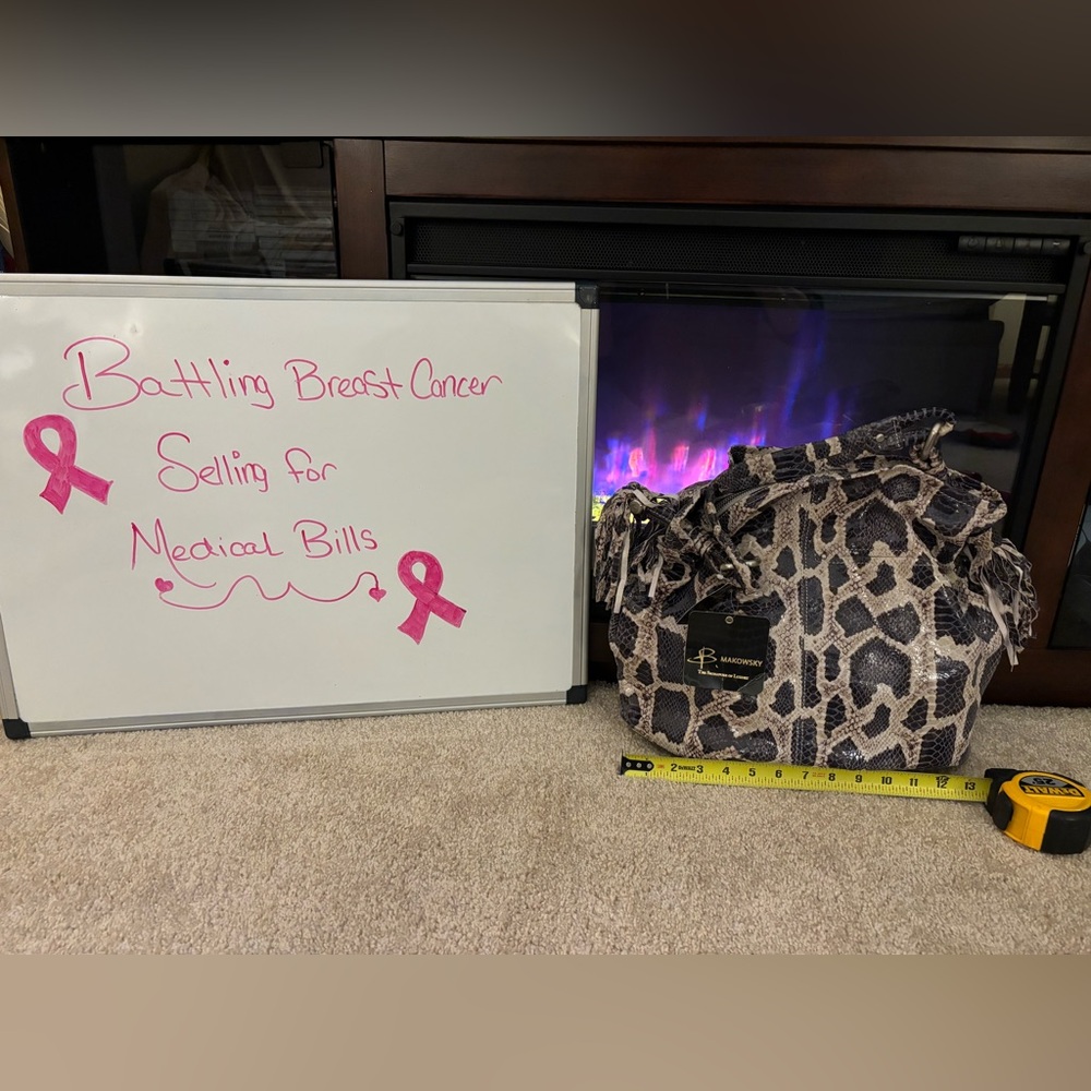 Stunning New B Makowsky Handbag! Python print.